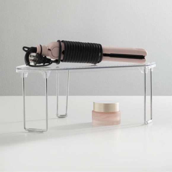 NWT MDesigns Four Tier Acrylic Corner Shelves - Picture 3 of 9